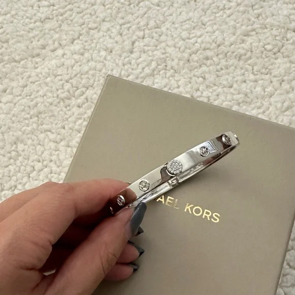 Michael Kors kids bracelets - Picture 3 of 13